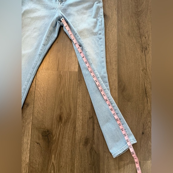 Good American Light wash button fly Jeans Size 12 - Picture 10 of 10